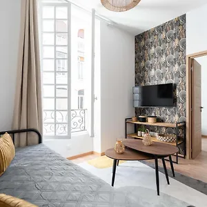 Appartement Les Petits Pavillons Standing 1 4 Pers Clim Vieux-port, Marseille